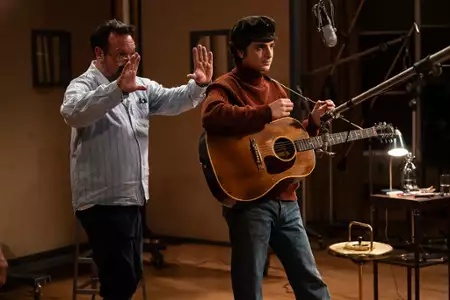 Kompletnie nieznany - galeria zdjęć - filmweb