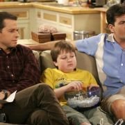 Two and a Half Men - galeria zdjęć - filmweb