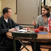 Two and a Half Men - galeria zdjęć - filmweb