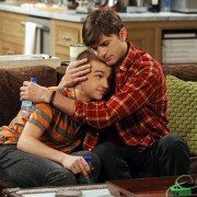 Two and a Half Men - galeria zdjęć - filmweb