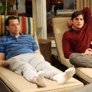 Two and a Half Men - galeria zdjęć - filmweb