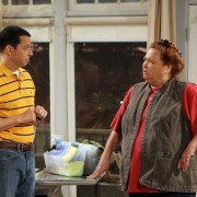 Two and a Half Men - galeria zdjęć - filmweb