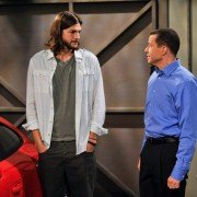 Two and a Half Men - galeria zdjęć - filmweb