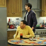 Two and a Half Men - galeria zdjęć - filmweb
