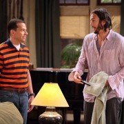 Two and a Half Men - galeria zdjęć - filmweb