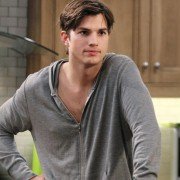 Two and a Half Men - galeria zdjęć - filmweb