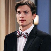 Two and a Half Men - galeria zdjęć - filmweb