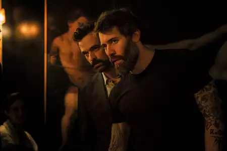 Iris - galeria zdjęć - filmweb