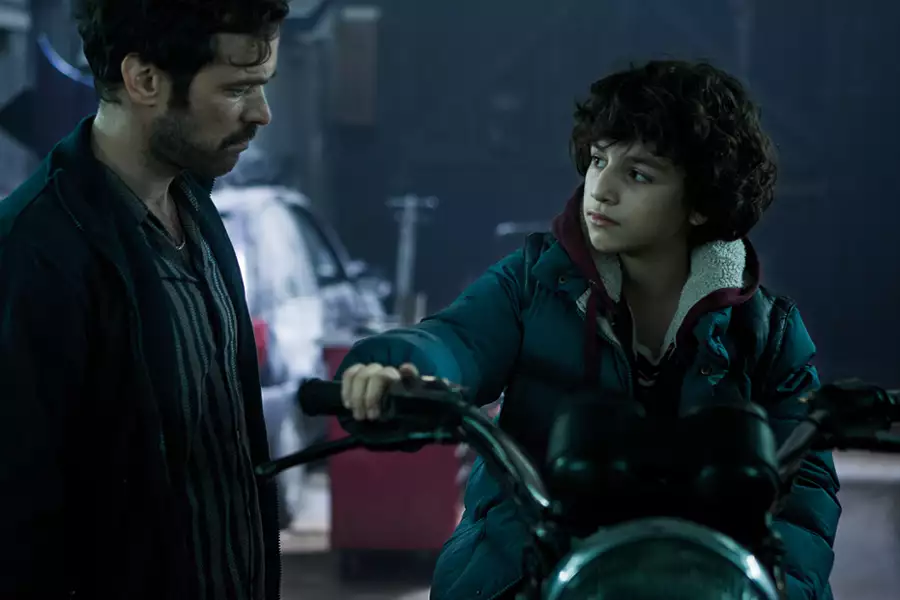 Iris - galeria zdjęć - filmweb