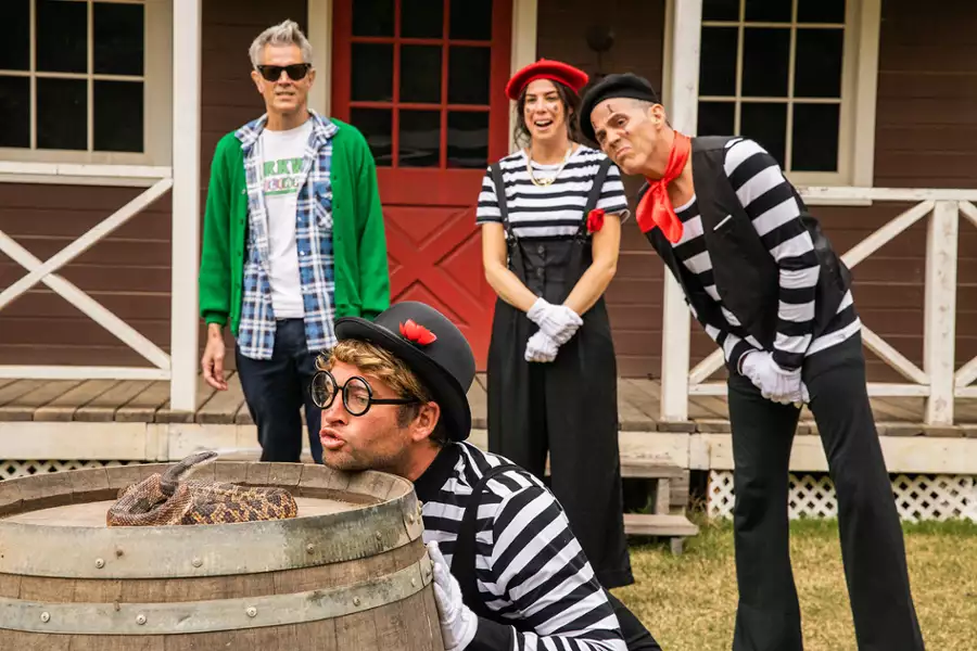 Jackass Forever - galeria zdjęć - filmweb