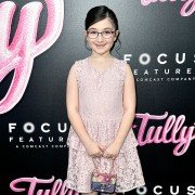 Tully - galeria zdjęć - filmweb