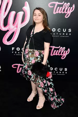 Tully - galeria zdjęć - filmweb