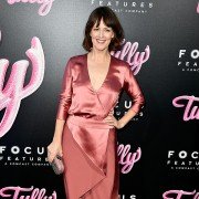 Tully - galeria zdjęć - filmweb