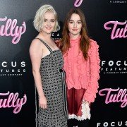 Tully - galeria zdjęć - filmweb