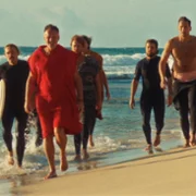 Surfer - galeria zdjęć - filmweb