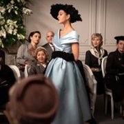 Mrs. Harris Goes to Paris - galeria zdjęć - filmweb