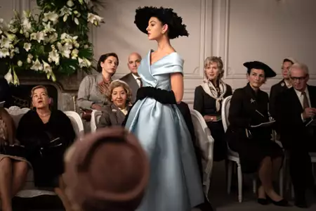 Paryż pani Harris - galeria zdjęć - filmweb