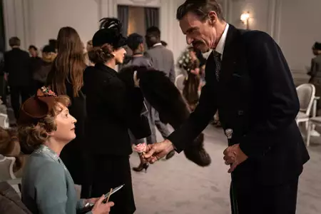Paryż pani Harris - galeria zdjęć - filmweb