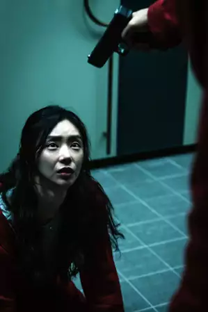 Dom z papieru: Korea - galeria zdjęć - filmweb