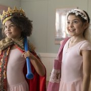 Nierozłączki: Lilka i Pestka - galeria zdjęć - filmweb