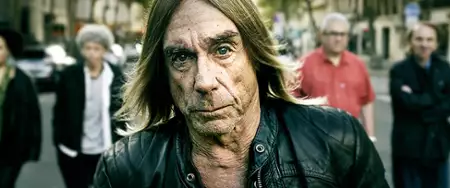 Przeżyć: metoda Houellebecqa - galeria zdjęć - filmweb
