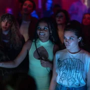 A Good Person - galeria zdjęć - filmweb