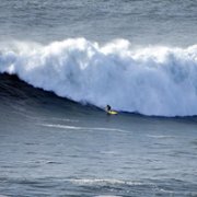 100 Foot Wave - galeria zdjęć - filmweb