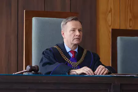 Tajemnica zawodowa - galeria zdjęć - filmweb
