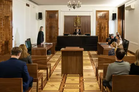 Tajemnica zawodowa - galeria zdjęć - filmweb