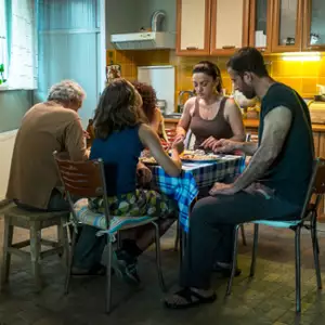 W cieniu - galeria zdjęć - filmweb