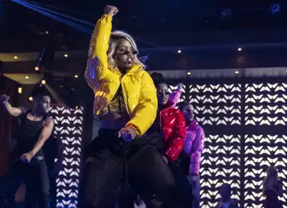 Star - galeria zdjęć - filmweb