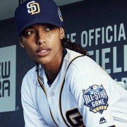 Pitch - galeria zdjęć - filmweb