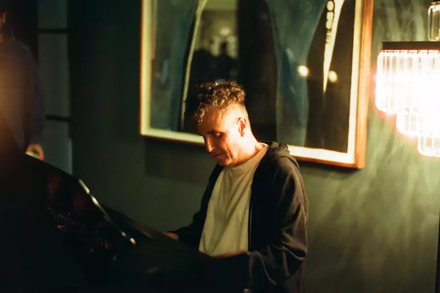 Idol - galeria zdjęć - filmweb