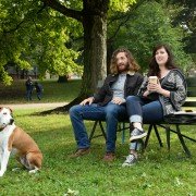 Downward Dog - galeria zdjęć - filmweb