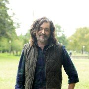 Downward Dog - galeria zdjęć - filmweb