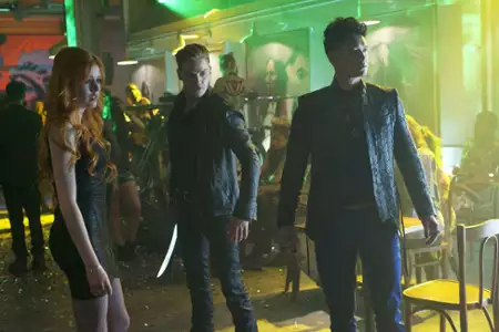 Shadowhunters - galeria zdjęć - filmweb