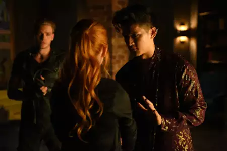 Shadowhunters - galeria zdjęć - filmweb