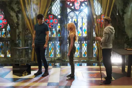 Shadowhunters - galeria zdjęć - filmweb