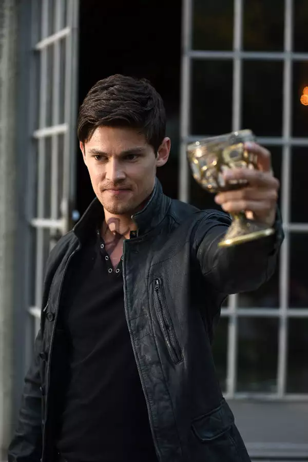 Shadowhunters - galeria zdjęć - filmweb