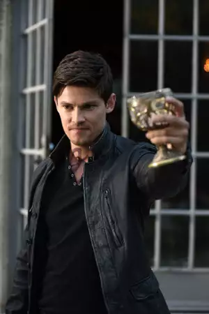 Shadowhunters - galeria zdjęć - filmweb