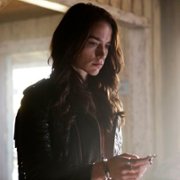 Wynonna Earp - galeria zdjęć - filmweb
