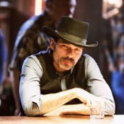 Wynonna Earp - galeria zdjęć - filmweb