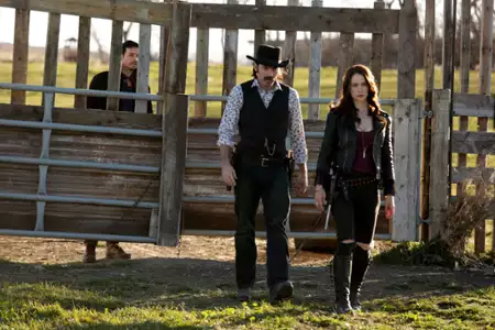 Wynonna Earp - galeria zdjęć - filmweb