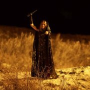 Wynonna Earp - galeria zdjęć - filmweb