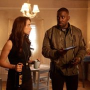 Wynonna Earp - galeria zdjęć - filmweb