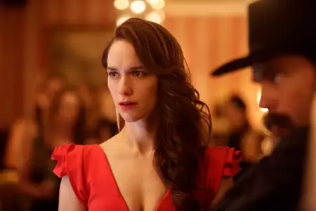 Wynonna Earp - galeria zdjęć - filmweb