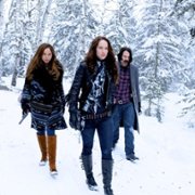 Wynonna Earp - galeria zdjęć - filmweb