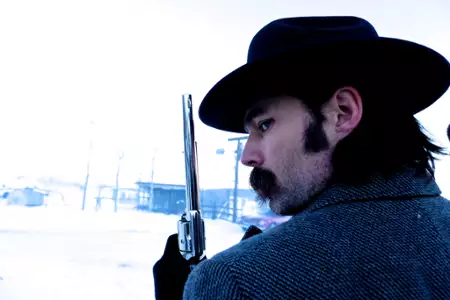 Wynonna Earp - galeria zdjęć - filmweb