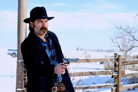 Wynonna Earp - galeria zdjęć - filmweb