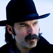 Wynonna Earp - galeria zdjęć - filmweb